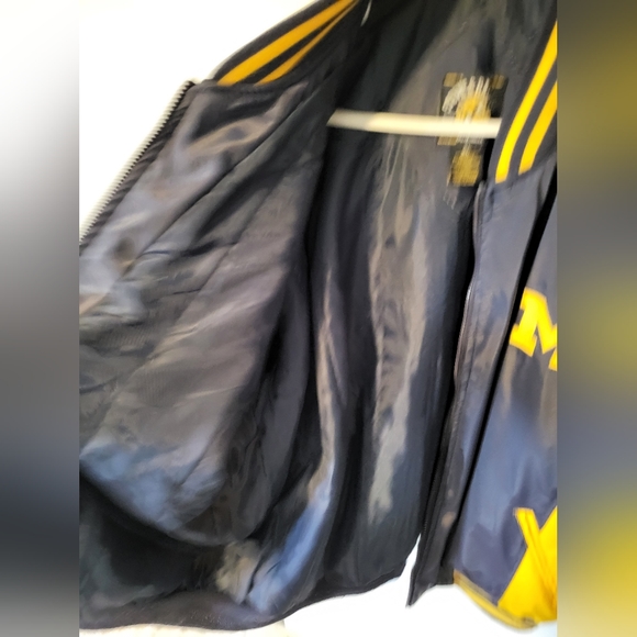Steve and Barry's Michigan Wolverines Bomber Jacket - Picture 5 of 8